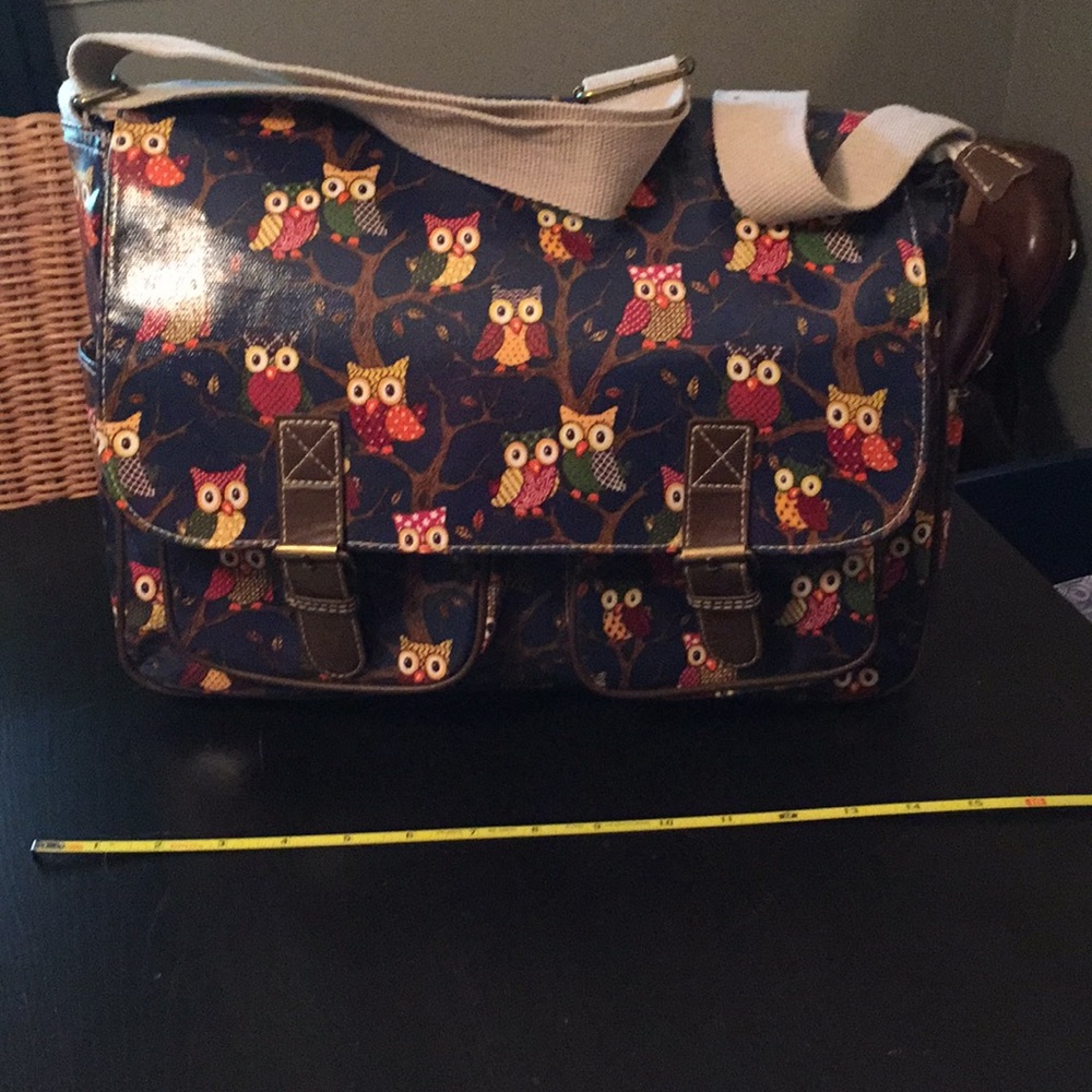 NWOT Oilcloth owl pattern crossbody bag